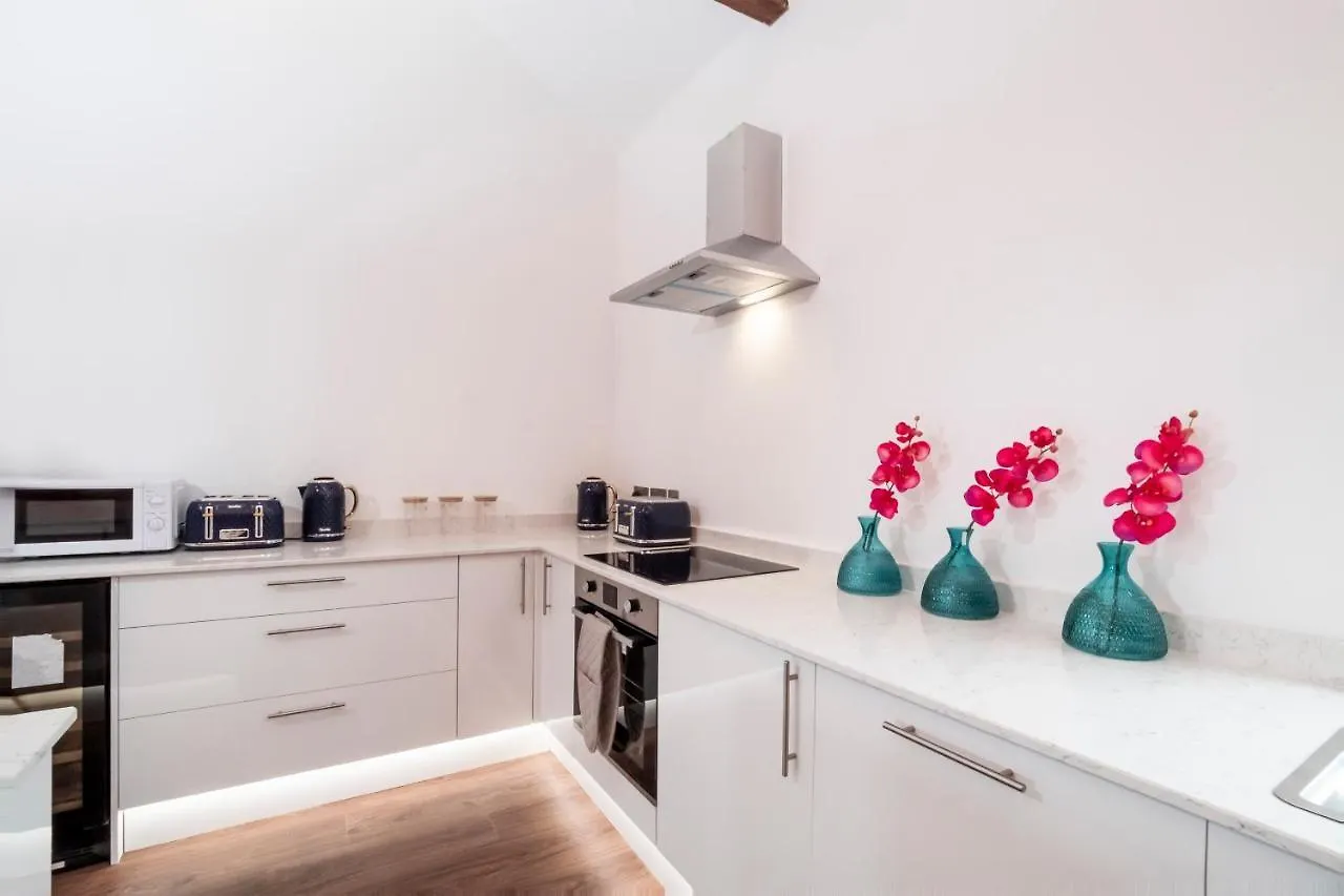 Tatil Evi Innvigour Bespoke House With Free Parking For 3 Cars York
