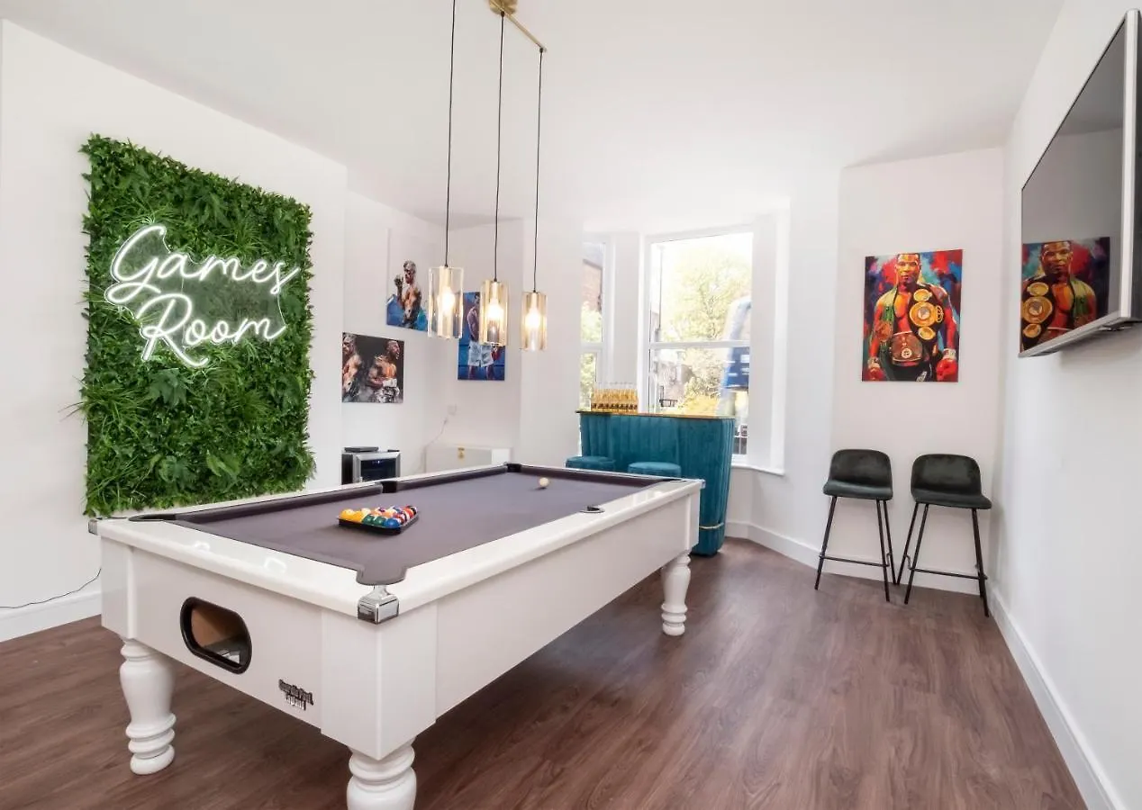 Innvigour Bespoke House With Free Parking For 3 Cars York